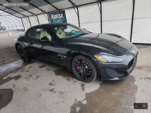 Used 2015 Maserati GranTurismo Sport RWD image 2