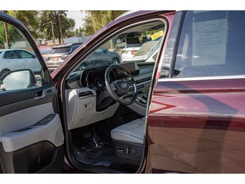 Used 2024 Hyundai Palisade SEL w/ Premium Package AWD/4WD image 29