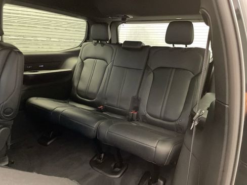 New 2026 Jeep Grand Wagoneer Limited image 19