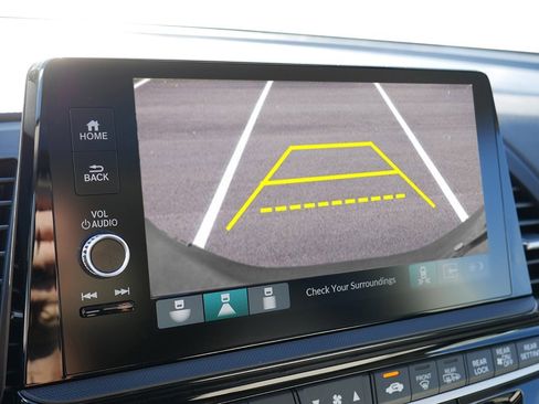 New 2026 Honda Odyssey Touring image 18