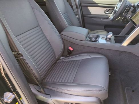 New 2026 Land Rover Discovery Sport Landmark image 18
