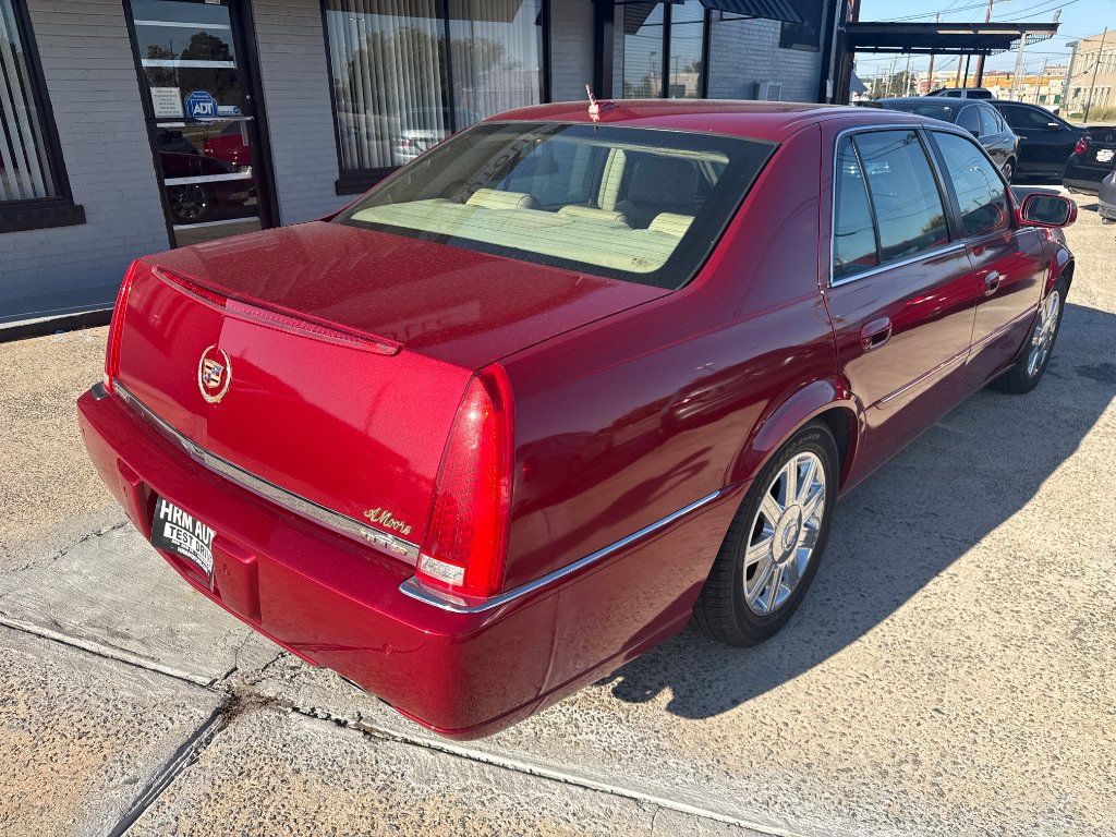 Used 2006 Cadillac DTS FWD image 4