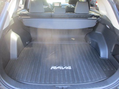 Used 2019 Toyota RAV4 XLE w/ All Weather Liner Package image 13