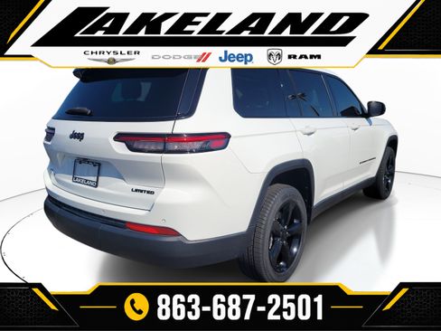 Used 2023 Jeep Grand Cherokee L Limited w/ Black Appearance Package RWD image 4