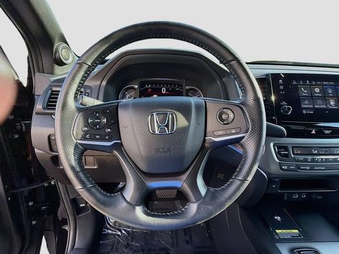 Certified 2024 Honda Passport EX-L image 10