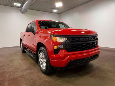 Used 2023 Chevrolet Silverado 1500 Custom AWD/4WD image 31