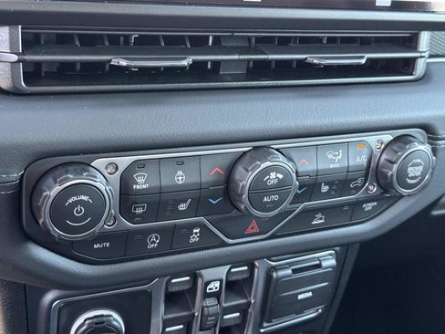 New 2026 Jeep Gladiator Rubicon w/ Steel Power Dome Hood Package image 17