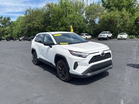 Used 2025 Toyota RAV4 LE FWD image 3