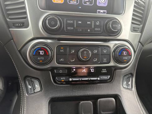 Used 2018 Chevrolet Suburban LT AWD/4WD image 15