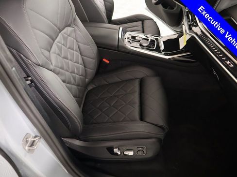 New 2026 BMW X7 xDrive40i w/ M Sport Package image 15
