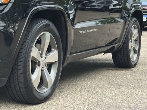 Used 2016 Jeep Grand Cherokee Overland w/ Advanced Technology Group AWD/4WD image 48