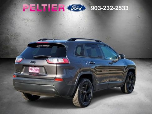 Used 2021 Jeep Cherokee Latitude Plus image 4