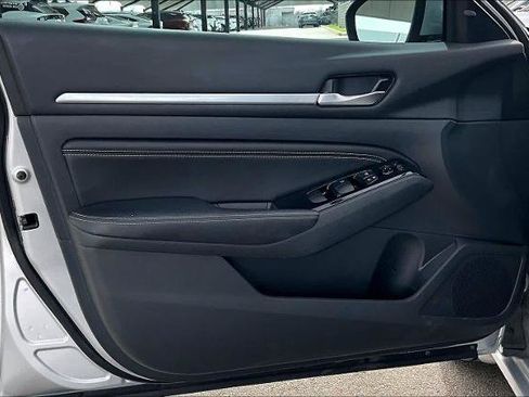 Certified 2023 Nissan Altima 2.5 SL image 21