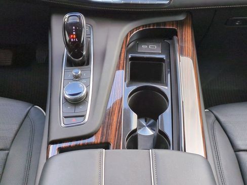 Certified 2024 Cadillac Escalade ESV Premium Luxury w/ Performance Package image 15