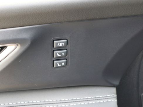 Used 2023 Subaru Ascent Limited AWD/4WD image 18