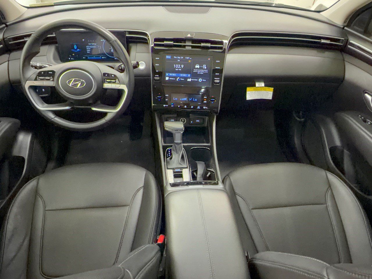 Used 2023 Hyundai Tucson SEL w/ Convenience Package FWD image 17