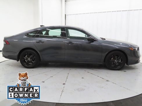 Used 2025 Honda Accord SE image 2