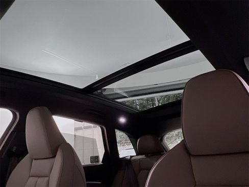 New 2025 Audi Q5 Prestige image 12