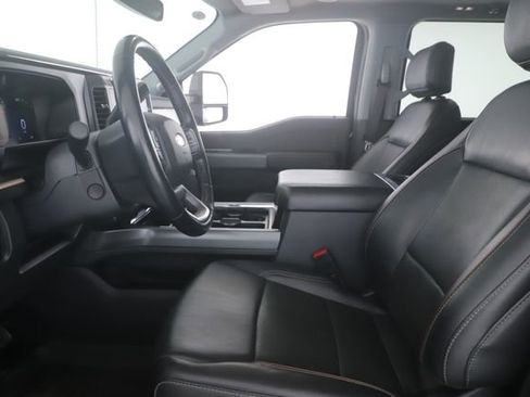 Used 2023 Ford F250 Lariat w/ Lariat Ultimate Package AWD/4WD image 18