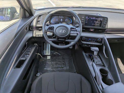 New 2026 Hyundai Elantra Sport FWD image 11