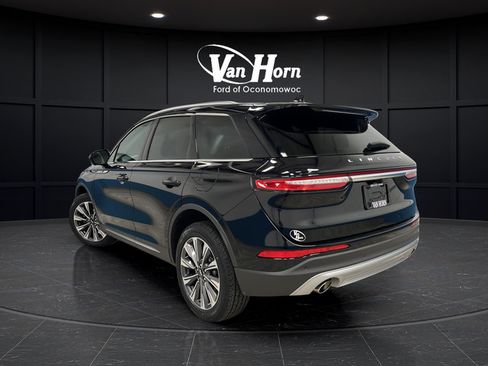 Used 2022 Lincoln Corsair Reserve w/ Equipment Group 201A AWD/4WD image 5