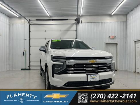 Used 2025 Chevrolet Tahoe Premier RWD image 1