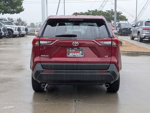 Used 2025 Toyota RAV4 LE FWD image 7