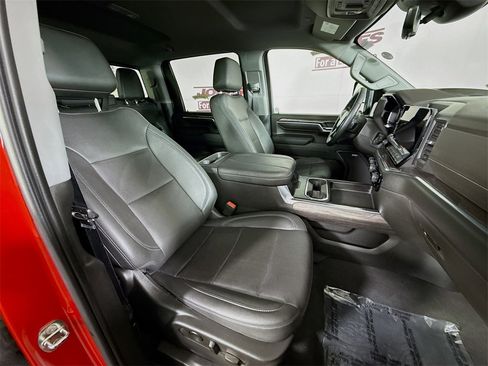 Used 2024 Chevrolet Silverado 3500 LTZ w/ LTZ Convenience Package image 32