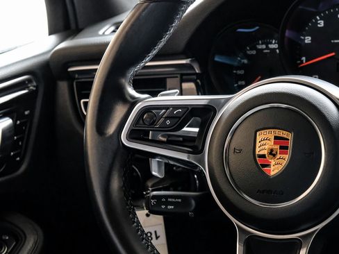 Used 2020 Porsche Macan AWD/4WD image 17
