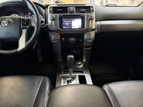 Used 2019 Toyota 4Runner SR5 AWD/4WD image 19