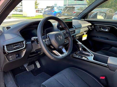 Certified 2025 Acura ADX A-Spec image 18