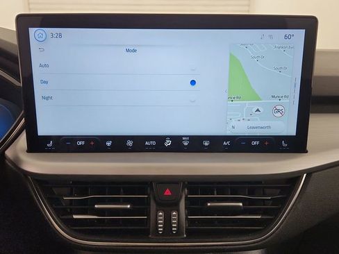 Used 2023 Ford Escape Platinum image 16