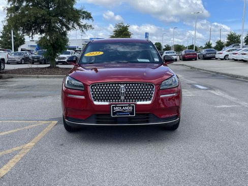 Used 2022 Lincoln Corsair AWD w/ Equipment Group 101A image 2