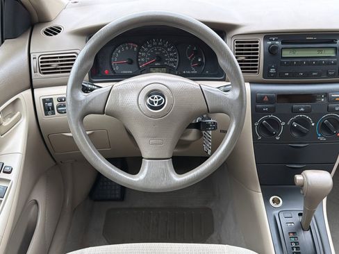 Used 2005 Toyota Corolla CE image 13