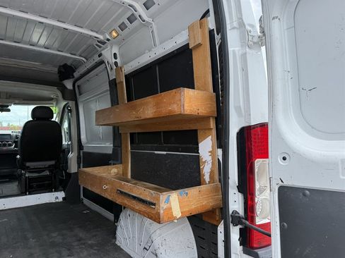 Used 2018 RAM ProMaster 2500 w/ Mopar Trailer Tow Group FWD image 12