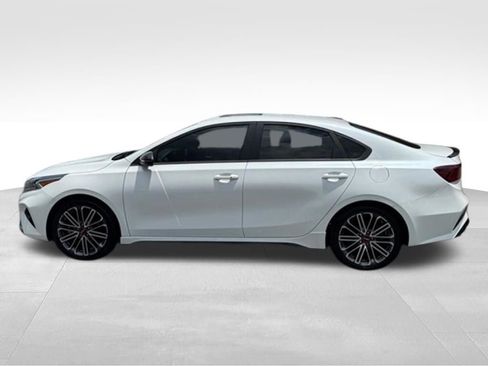 Used 2024 Kia Forte GT FWD image 2