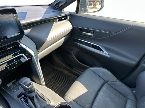 Used 2022 Toyota Venza Limited w/ Advanced Technology Package AWD/4WD image 29
