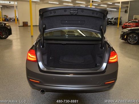 Used 2018 BMW 320i Sedan image 36