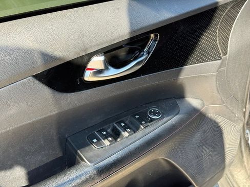 Used 2021 Kia Forte GT FWD image 11