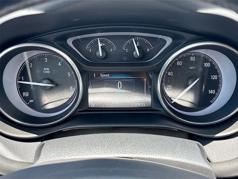 Used 2019 Buick Envision Essence FWD image 12