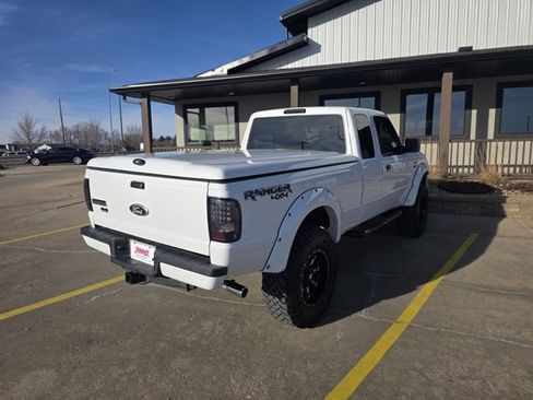 Used 2011 Ford Ranger XLT image 11
