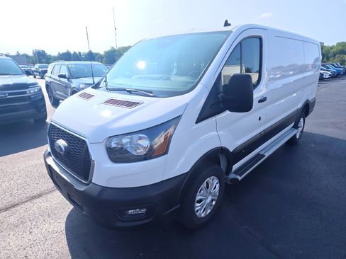 Used 2025 Ford Transit 250 Low Roof w/ Exterior Upgrade Package RWD image 2
