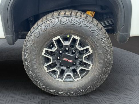 New 2026 GMC Sierra 2500 AT4X image 28