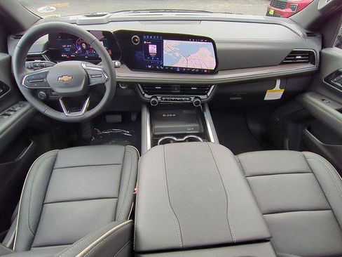 New 2026 Chevrolet Suburban Premier w/ Sun And Tow Package image 28