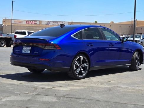 Used 2023 Honda Accord Sport image 4