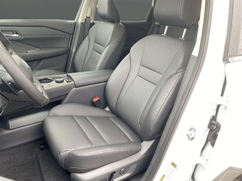 New 2026 Nissan Rogue SV w/ SV Premium Package image 4