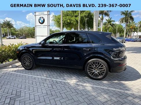 Used 2022 Porsche Cayenne S Platinum image 16