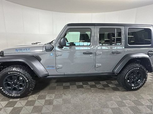 Used 2023 Jeep Wrangler Unlimited w/ Convenience Group AWD/4WD image 7