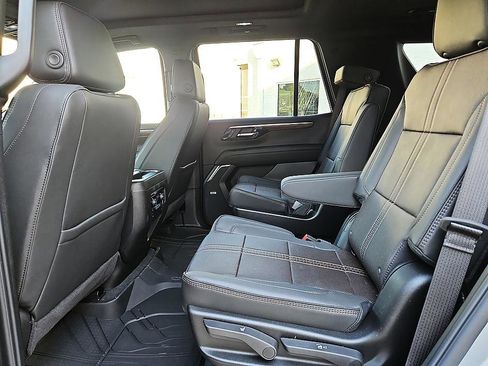 New 2026 Chevrolet Tahoe High Country w/ Sun And Tow Package AWD/4WD image 10