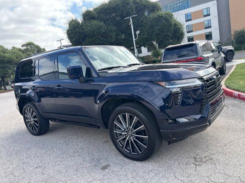 Certified 2025 Lexus GX 550 w/ Accessory Package (2T) AWD/4WD image 7